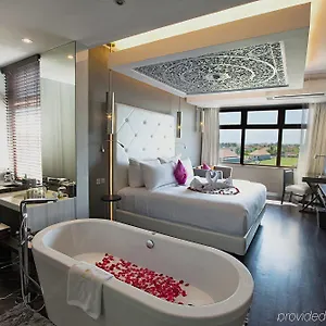 Hotell L